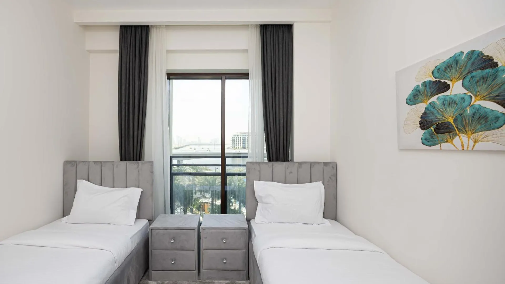 Beach View Family Friendly Unit In Dubai United Arab Emirates