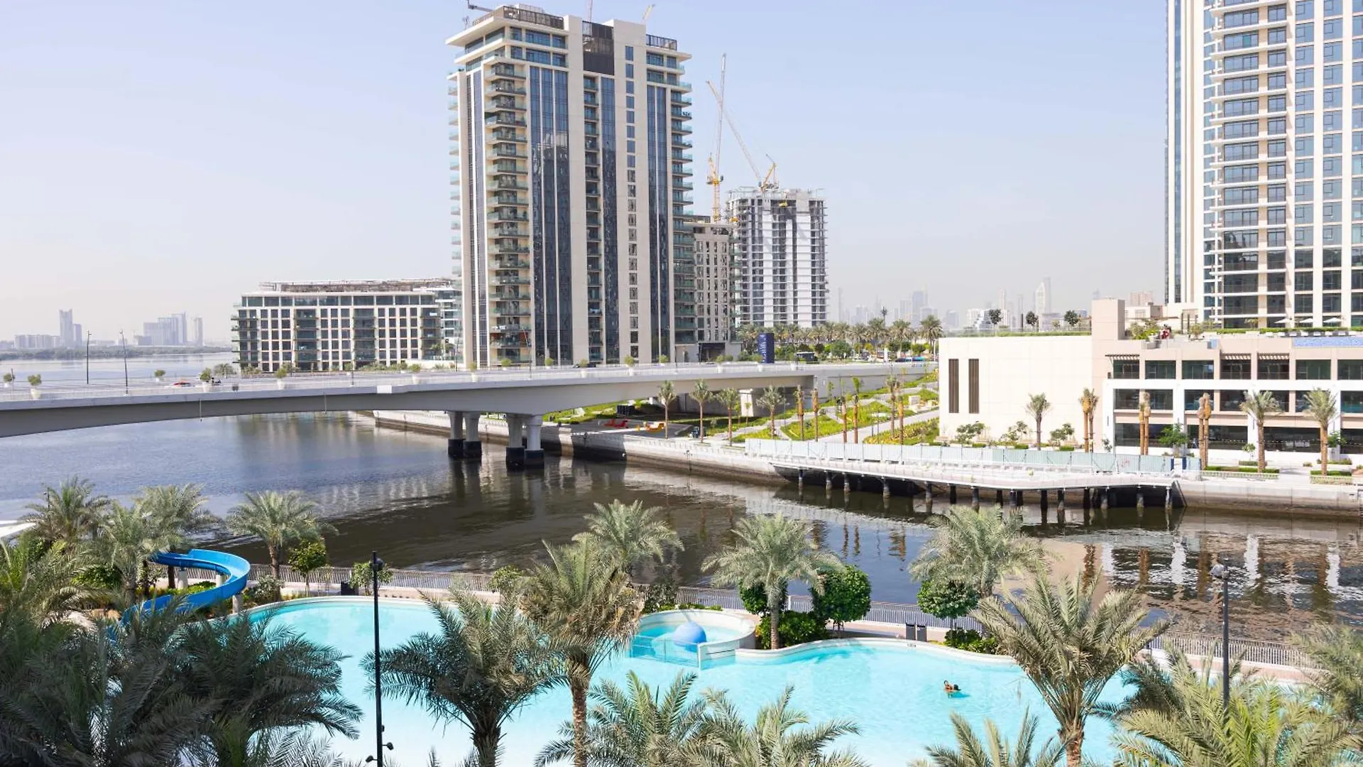 Beach View Family Friendly Unit In Dubai Apartment