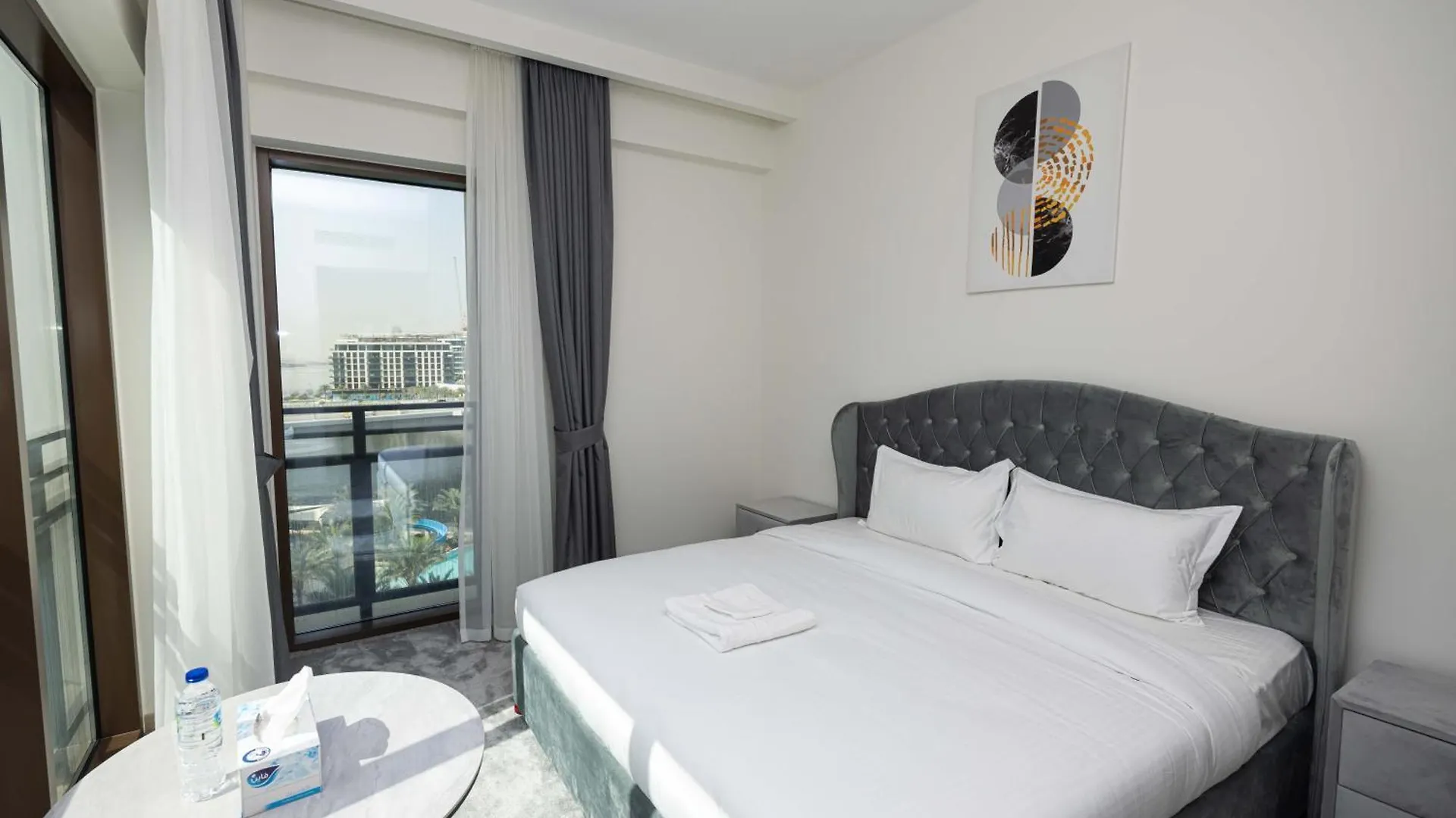 Beach View Family Friendly Unit In Dubai Apartment