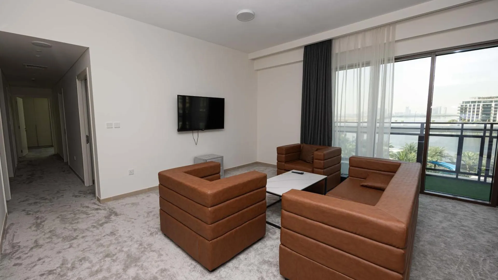 Beach View Family Friendly Unit In Dubai